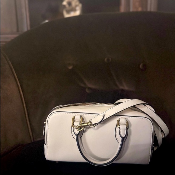 Coach Bowery Satchel 22 in Chalk - Picture 2 of 4